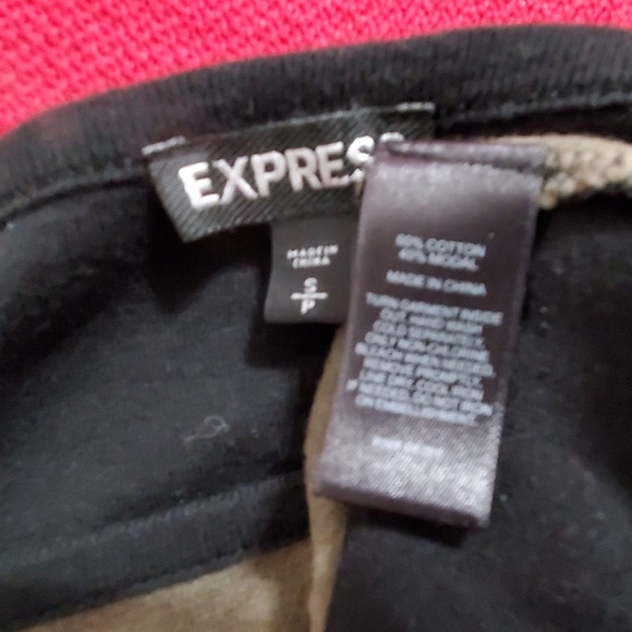 EXPRESS Striped sleeve khaki green top star studded detail on front Small Casual - Picture 6 of 8